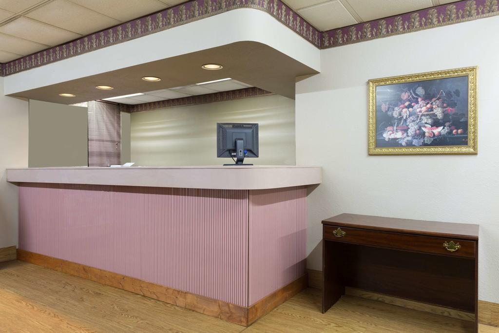 Super 8 Newnan Hotel Eksteriør billede